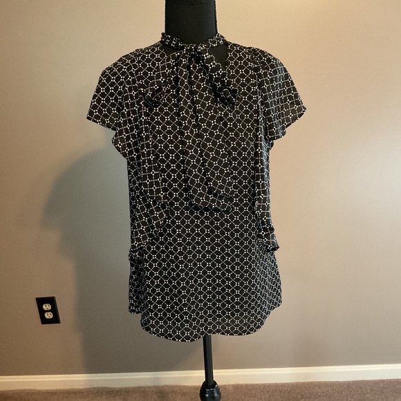 Worthington small short sleeve blouse. - Picture 1 of 7